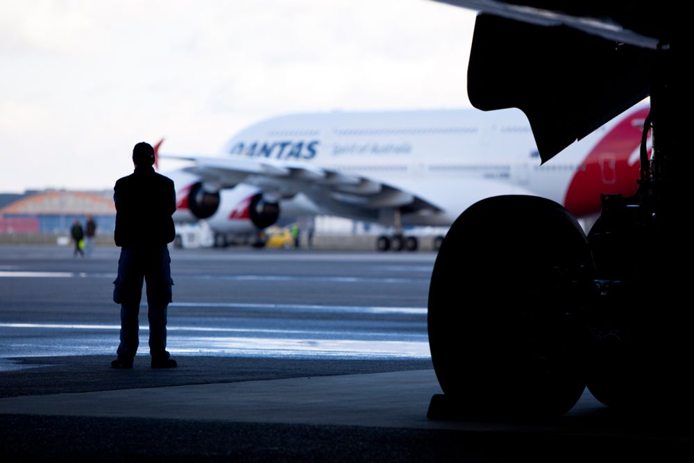 SER FRAMOVER: Motoreksplosjonen på en Qantas-superjumbo i november påførte Airbus en omdømmekrise.