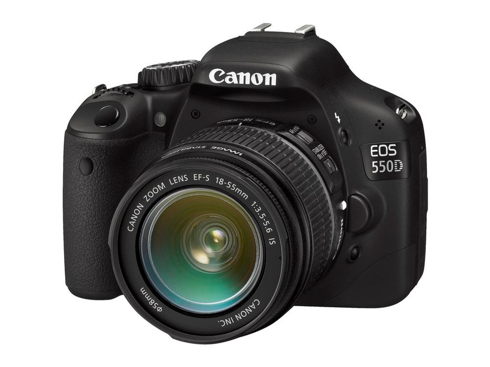NOMINERT TIL ÅRETS FOTOPRODUKT: Canon har tatt kontrollen over konsumentmarkedet med sine speilreflekskameraer. Årets modell heter EOS 550D.