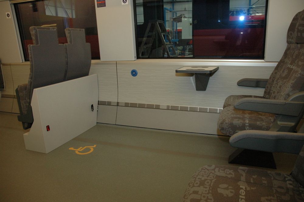 FOR ALLE: For å lage best mulig tilgjengelighet for alle har Flirt-togene dedikerte plasser for rullestolbrukere.