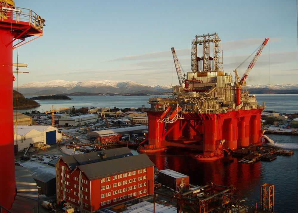 LENGE SIDEN SIST: Aker Spitsbergen er bygget ved Aker Solutions STord. Dette er den første flytende konstuksjonen som er klassifisert som skip bygget ved verftet siden 1970-tallet.