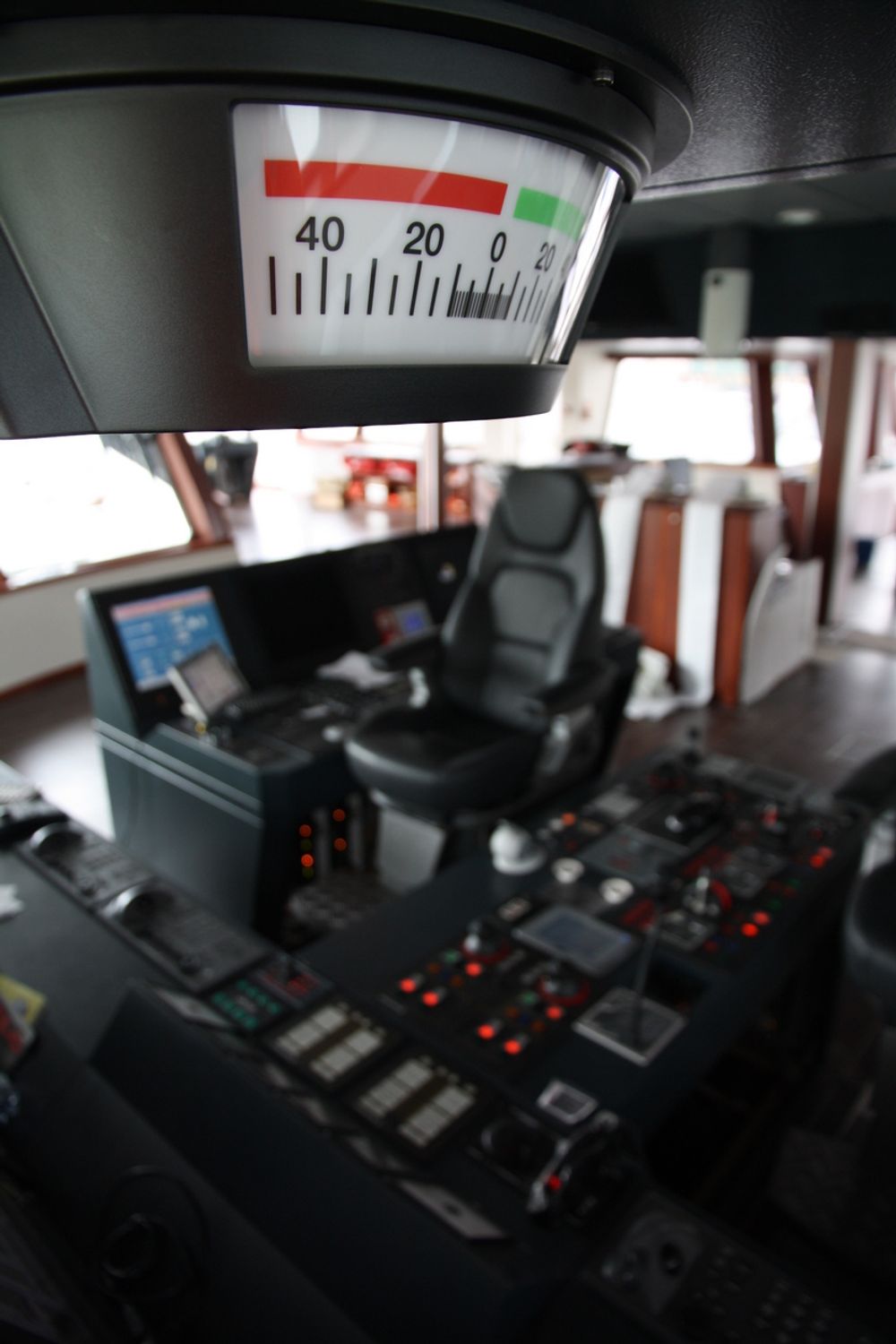 UTSIKT: Fra kapteinsstolen har skipssjefen kontroll og god oversikt.