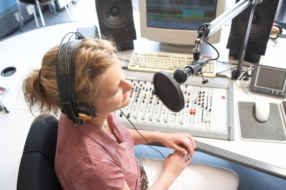 URETTFERDIG TEKNOLOGI: Radiobransjen venter spent på stortingsmeldingen om radio for å få en slutt på den urettferdigheten den mener FM-teknologien skaper i dag.