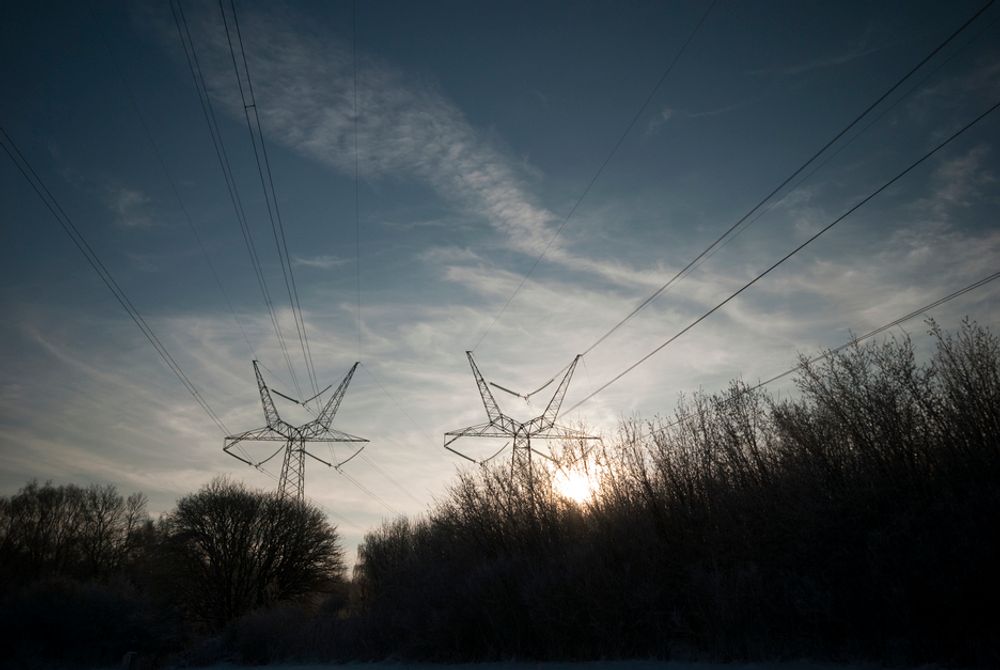 8.000 strømkunder har ikke betalt regningene sine i vinter, og vil derfor bli strømløse så fort det blir mildere i været.