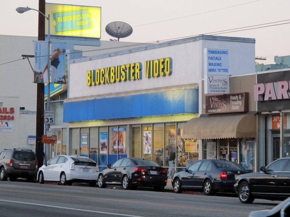 TRUES: Blockbuster Video holder 3000 butikker åpne i håp om fortsatt drift. Konkursspøkelset truer.