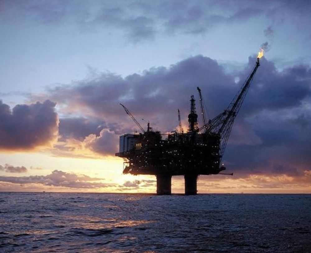 MODNE OMRÅDER: Dette er Statfjord A i Nordsjøen, et område hvor oljeproduksjonen går ned. Britiske myndigheter har sett på faren for en global peak oil og følgene for britisk økonomi, og skriver at en oljetopp før 2015 kan gi sosial uro. Først nå er rapporten fra 2007 offentliggjort.