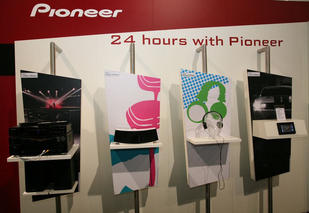 IFA: Pioneer lanserer en egen serie med iPod-anlegg og hodetelefoner rettet mot kidsa.