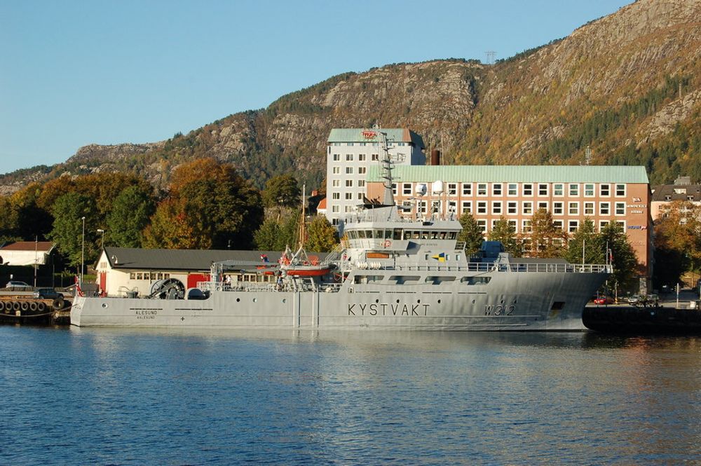 KV Ålesund kom lasteskipet Ocean lander til unnsetning utenfor Mørekysten forrige uke.