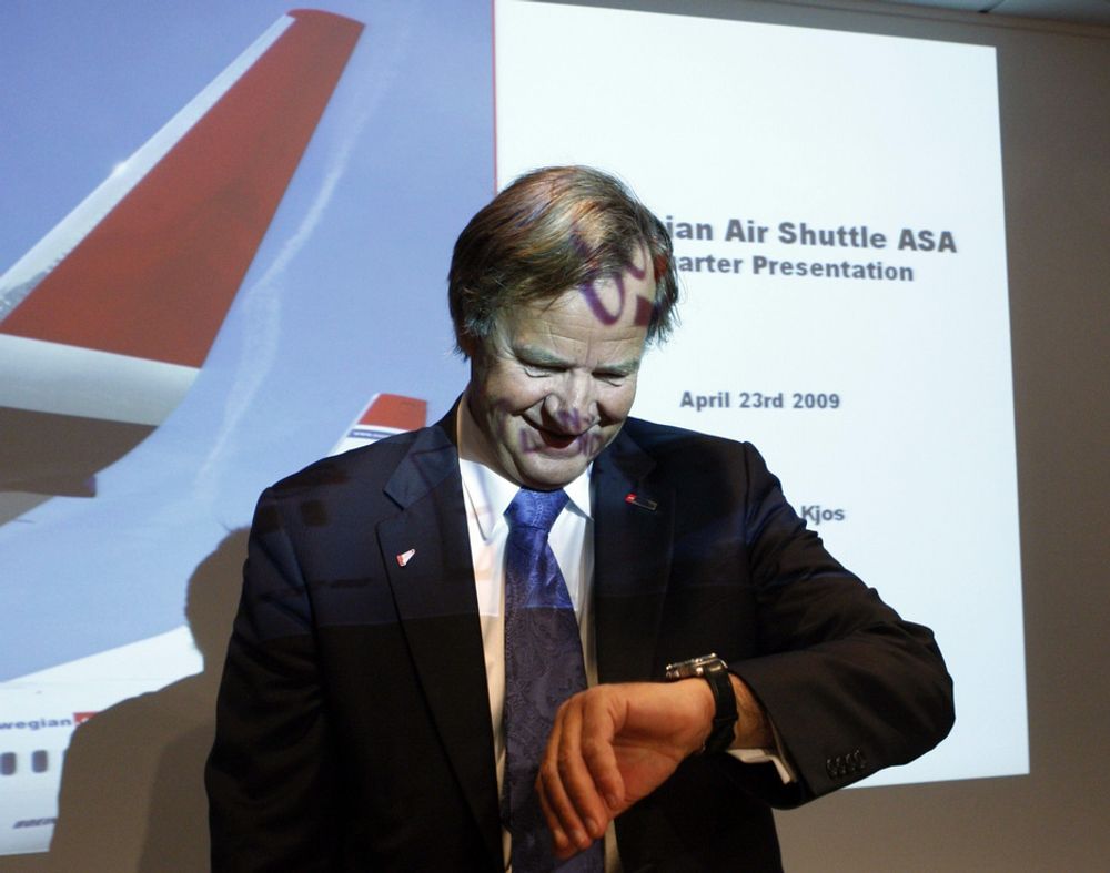 TÅLMODIG: Norwegian-sjef Bjørn Kjos må vente enda noen dager på selskapets første egeneide fly.