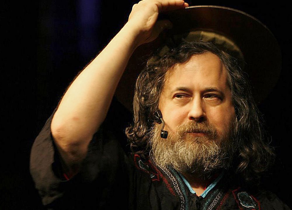 IT-guru Richard Stallman vil bli kvitt både Windows, Office og iTunes.