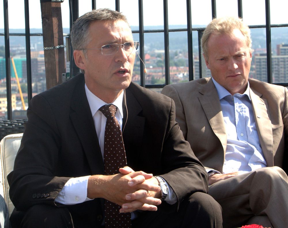 Statsminister Jens Stoltenberg og Arbeiderpartiets generalsekretær Raymond Johansen.