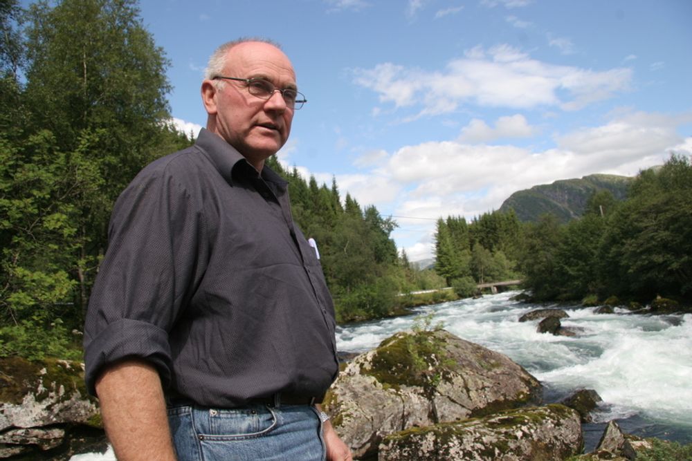 Grunneier Alf Støfring sier det er mulig Jølstra blir liggende urørt hvis staten ikke kompenserer godt nok ved en eventuell overtagelse.