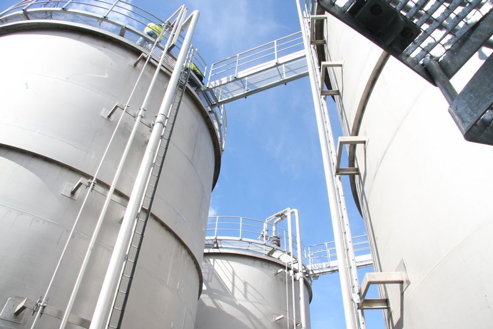 Uniol kan igjen starte produksjonen av biodiesel. Men bedriften er nå på utenlandske hender.