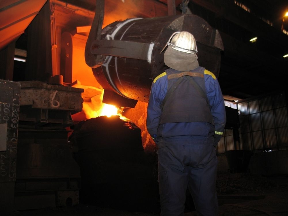 MEST UTSATT: Arbeidere i smelteversindustrien og arbeidere som er i kontakt med avgasser fra forbrenning av olje er mest eksponert for PAH forbindelser.