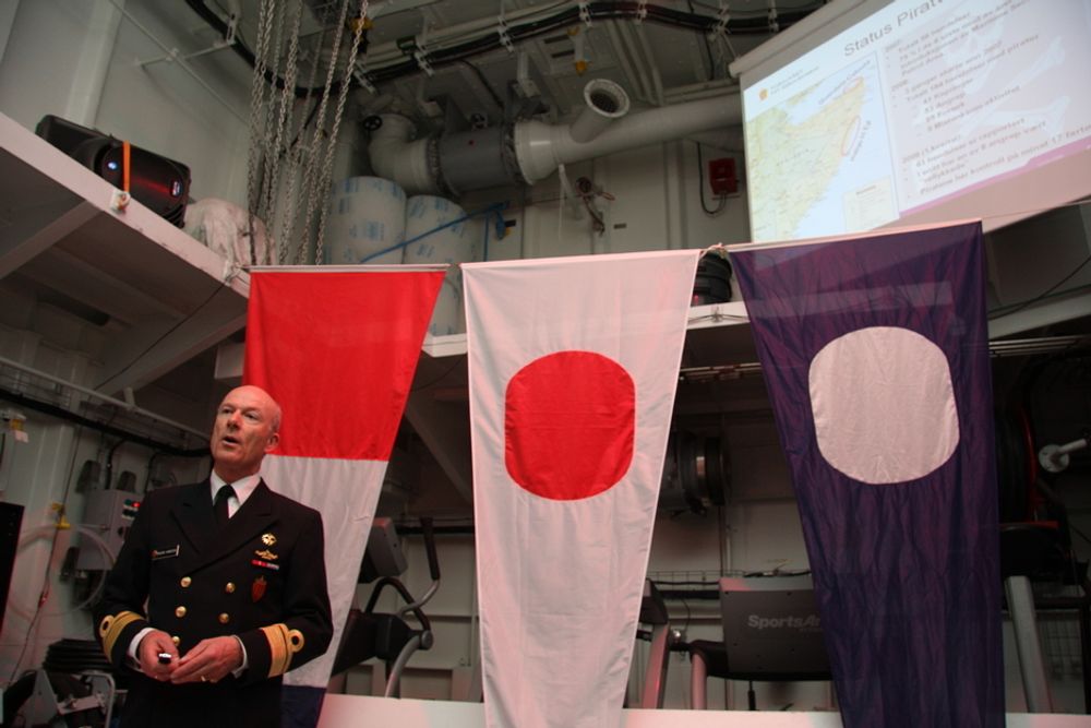 Haakon Bruun-Hansen, generalinspektør for sjøforsvaret, innrømmer at fregattene er svekket uten NH-90-helikopter ombord.