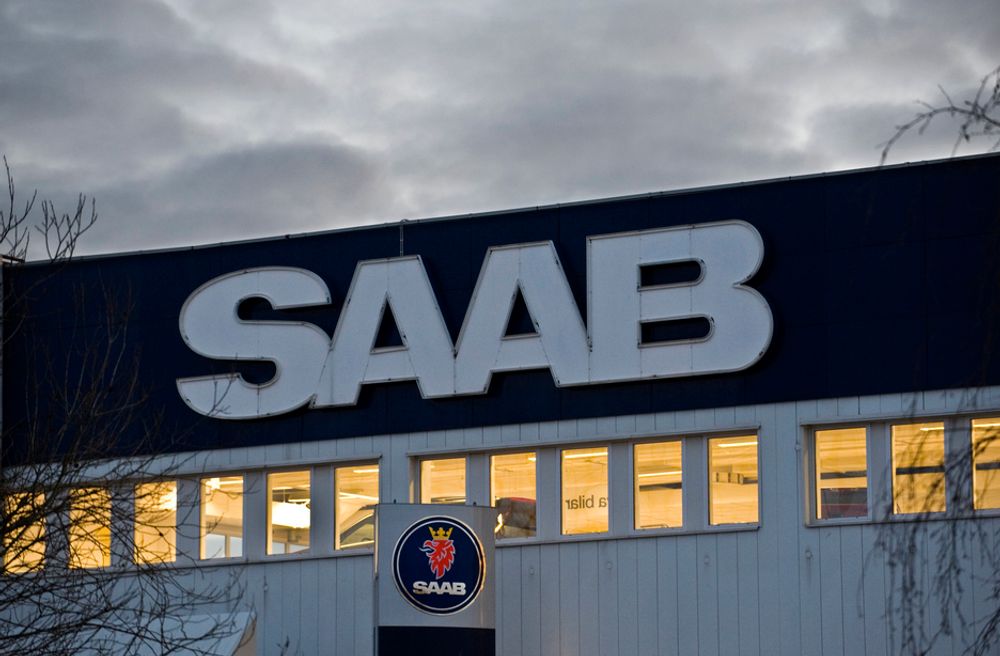 SAAB er i forhandlinger med tre mulige kjøpere og forventer at ting skal være avklart innen utgangen av juni.