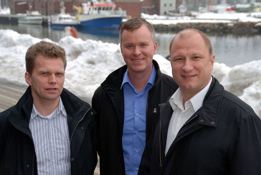 ALT KLART: Forsknings- og utviklingsleder Aage Bjørn Andersen (f.v.), salgssjef Tor Atle Eiken og administrerende direktør Stein Foss i OceanSaver er klare til å motta bestillinger.