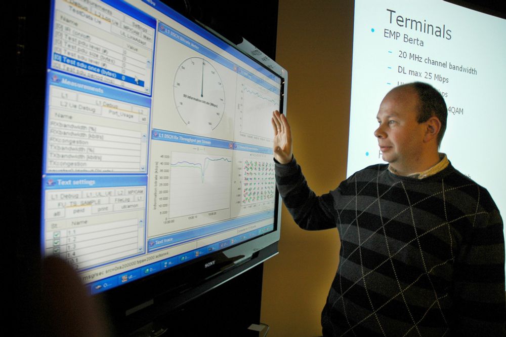 DEMO: Seniorforsker Rune Harald Rækken hos Telenor R&amp;I demonstrerer datahastigheter for LTE helt opp mot 170 Mbit/s.