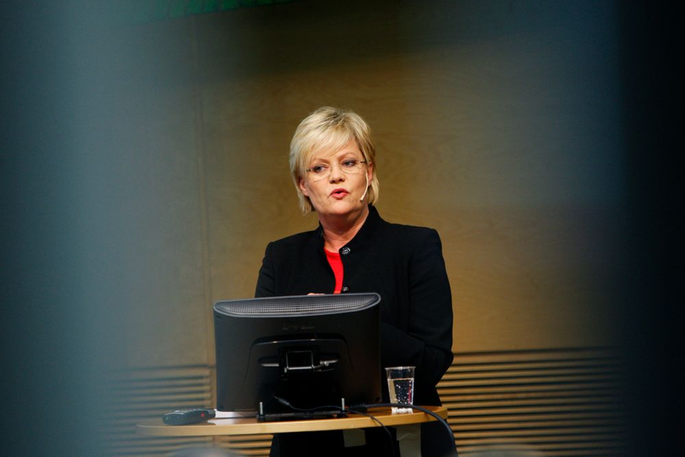 Finansminister Kristin Halvorsen har omgjort tollmyndighetenes vedtak om avgift for Norcem.