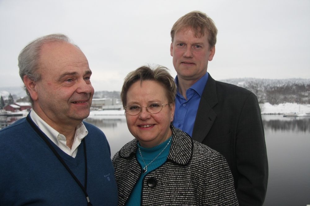 OPTIMISTISK:  Ola Vebjørn Halden, Anne Margrete Blaker og Erik Gjernes i Gassnova mener at der er mulig å løse helseutfordring ved aminteknologien.