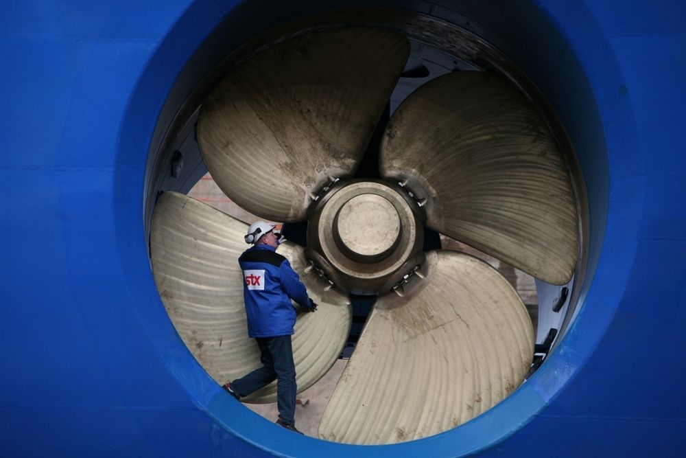 PROPELL: En av fire baugpropeller med diameter på 22 fot i Oasias of the Seas.