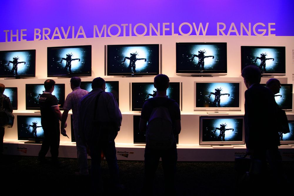 IFA: Sonys Bravia-serie blir nå utvidet med 3D-modeller.