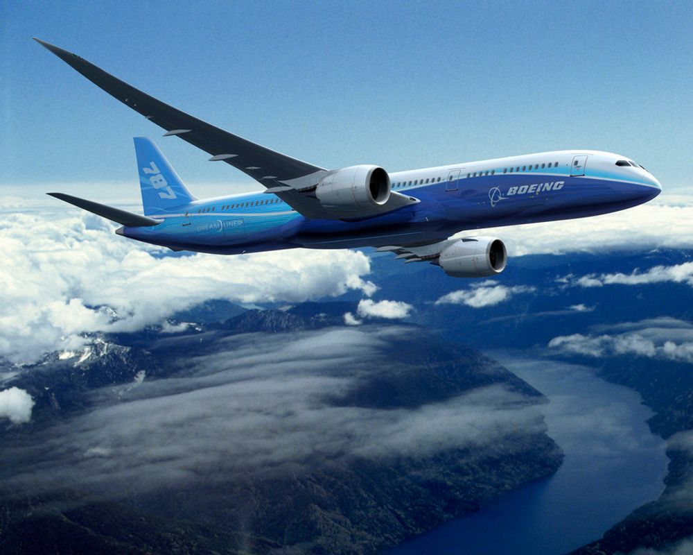 TRE VARIANTER: Dreamliner leveres som 787-3, 787-8 og 787-9. Sistnevnte har en aksjonsradius på 8500 nautiske mil (15.750 km).
