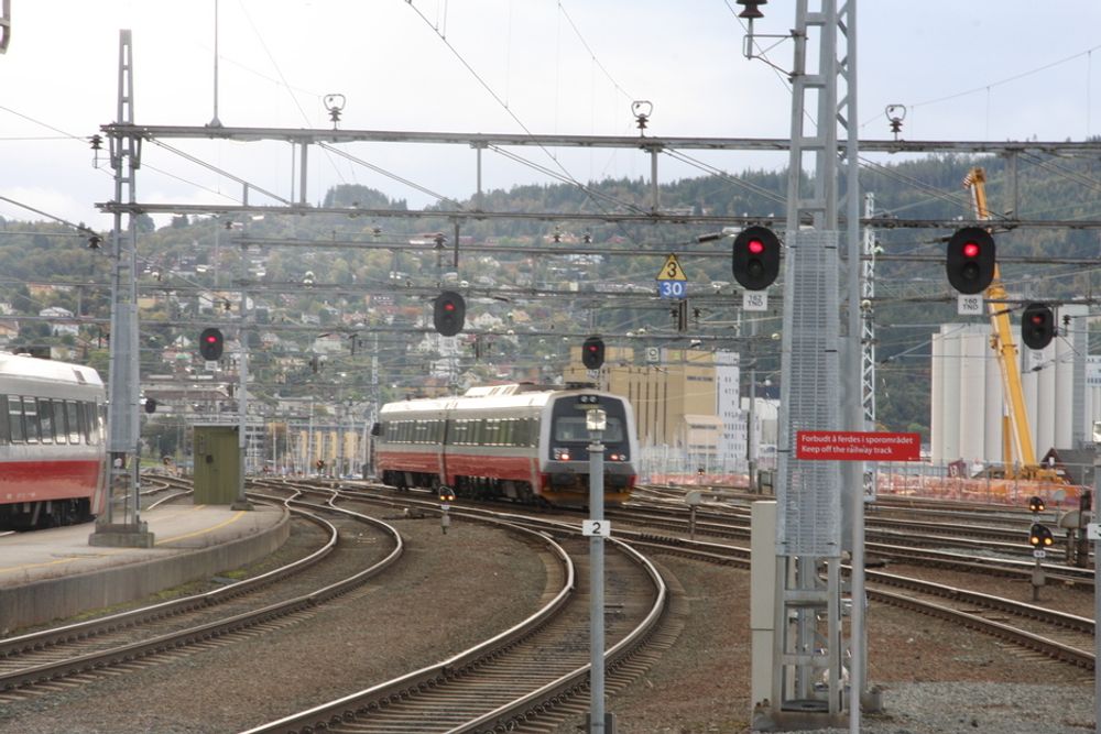 GAMMELT: Mange signalanlegg i det norske jernbanenettet begynner å nå kritisk alder, noe som skaper trøbbel med hensyn til trafikken.