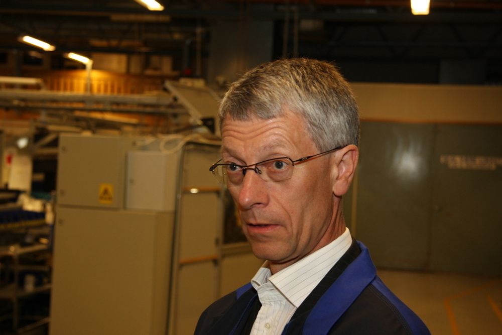 Olav Volldal, konsernsjef i Kongsberg Automotive gjør det han kan for å kutte kostnader.