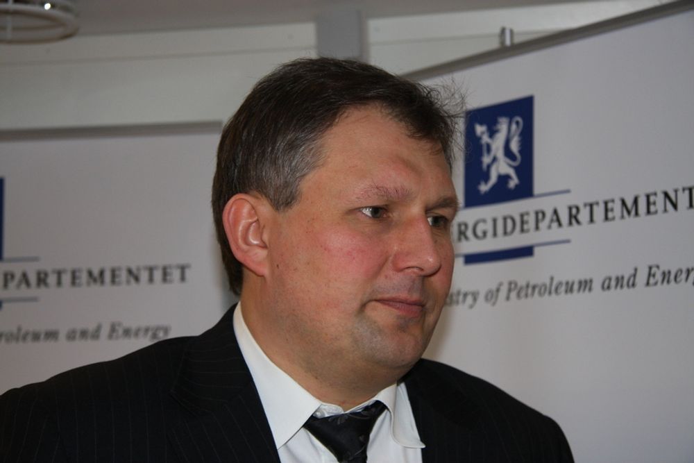 Olje- og energiminister Terje Riis-Johansen kan ha svineinfluensa.
