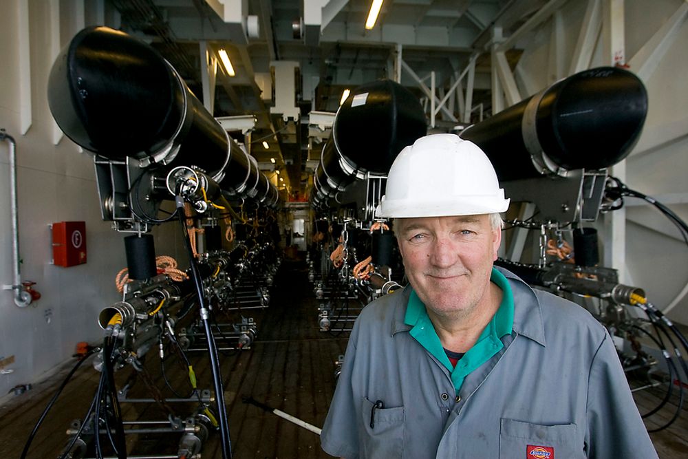 «GUNNER»: Richard Lycett kaller seg sjefen for «Big Bang» om bord. Han opererer luftkanonene.