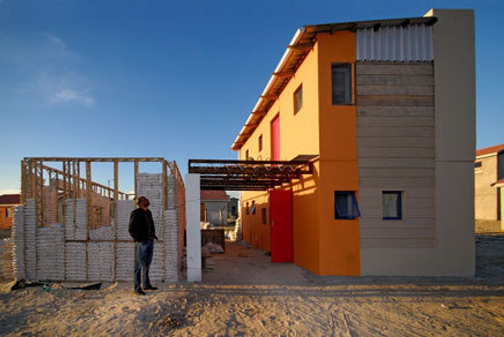 10x10 Project, Cape Town, Sør-Afrika. Arkitekt: Design Indaba / MMA Architects.