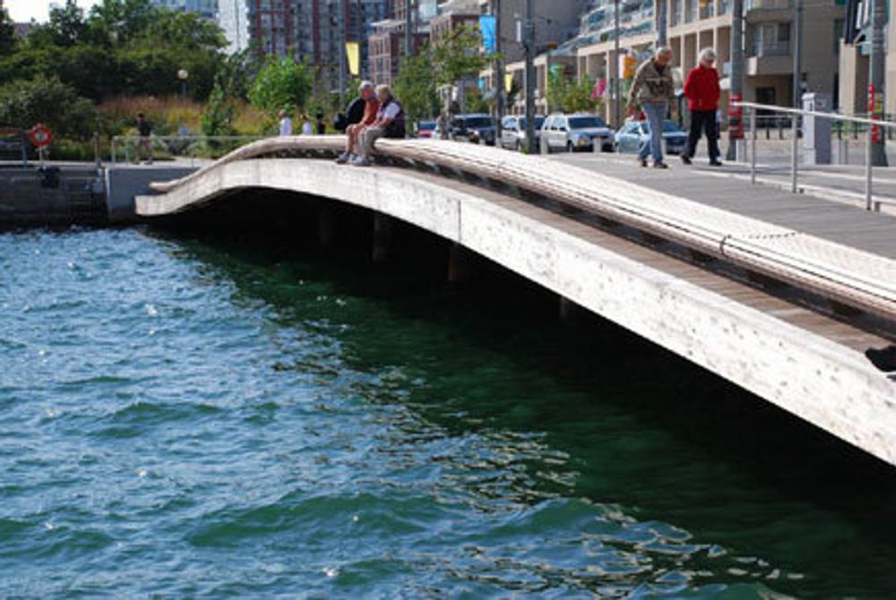 Spadina Wave Deck, Toronto, Canada. Arkitekt: West 8 + DTAH.