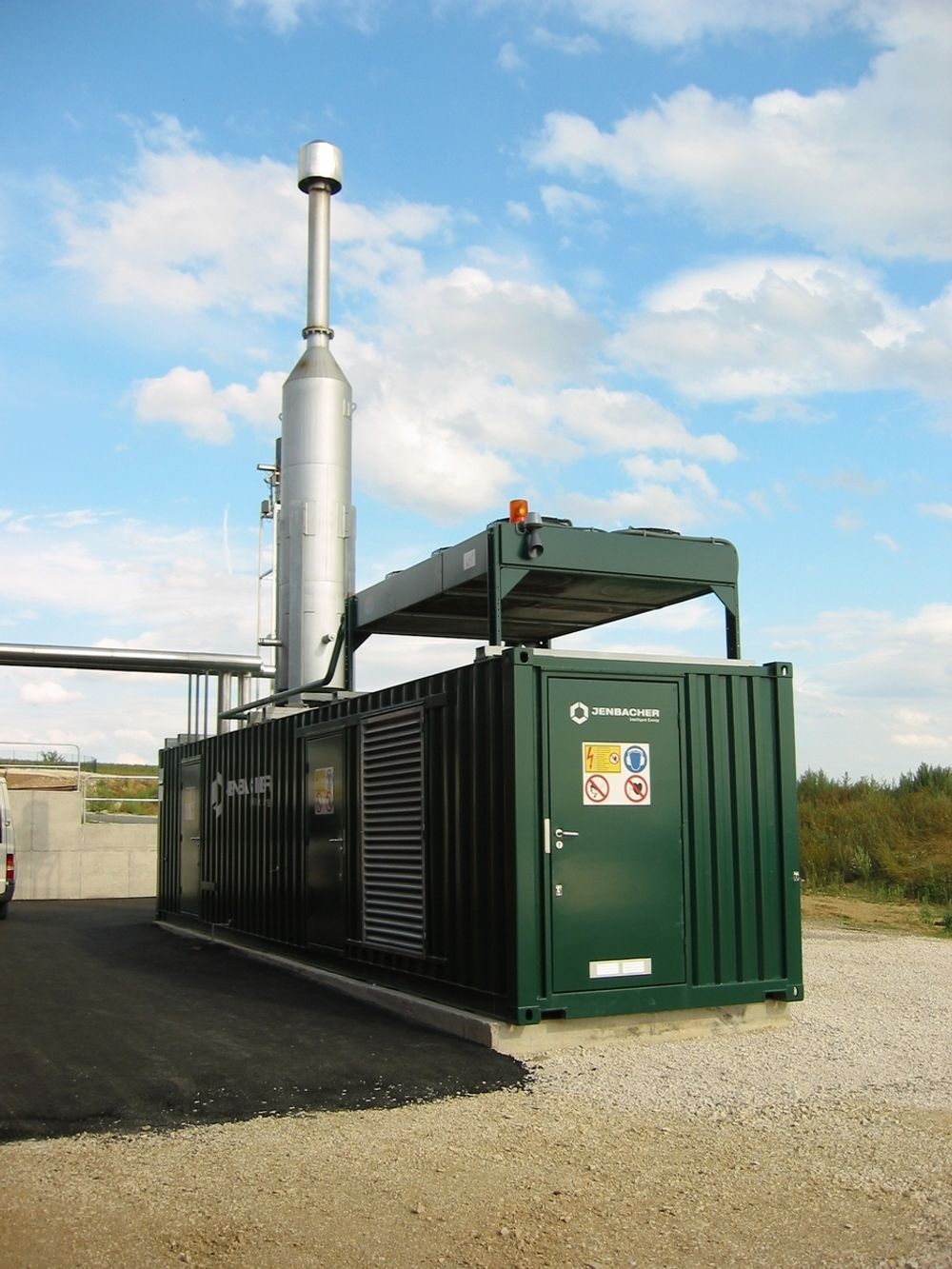 SØPPELGASS: GE har definert sin Jenbacher gassmotor som miljøteknologi. Utenfor Drammen har et slikt anlegg brent gasser fra et søppeldeponi i tre år og laget størm og varmt vann.
