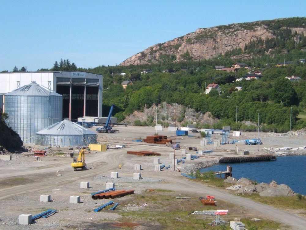 STOR: Neste år åpner BioWood Norway sin nye fabrikk for produksjon av trepellets med kapasitet på 450.000 tonn per år på Averøy utenfor Kristiansund.