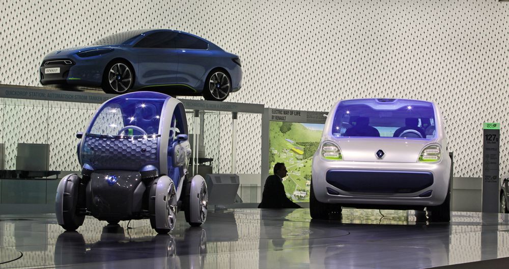 Tre av de elektriske konseptbilene som Renault viste fram på årets Frankfurt-messe. Twizy (t.v) skal settes i Produksjon i Valladolid, Spania, mens Kangoo (t.h) skal lages i Maubeuge i Nord-Frankrike.