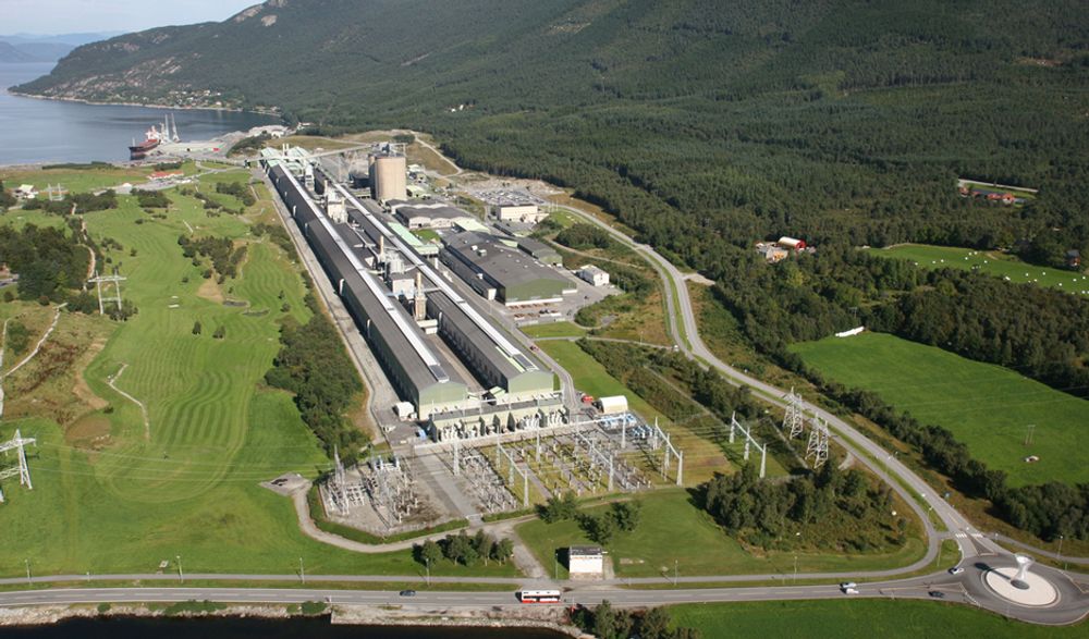 Norsk industri sliter fremdeles, viser nye tall fra SSB. Her fra aluminumsverket Søral, hvor halvparten av elektrolyseovnene er stengt.