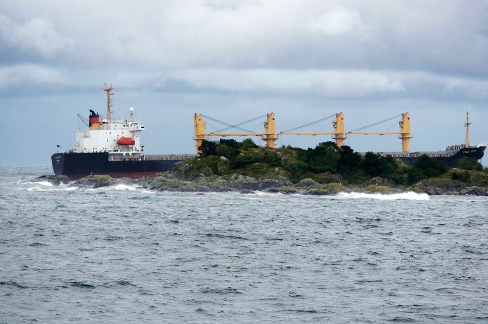 Det Panamaregistrete bulkskipet Full City gikk på grunn ved Såstein utenfor Langesund i Telemark, natt til fredag.