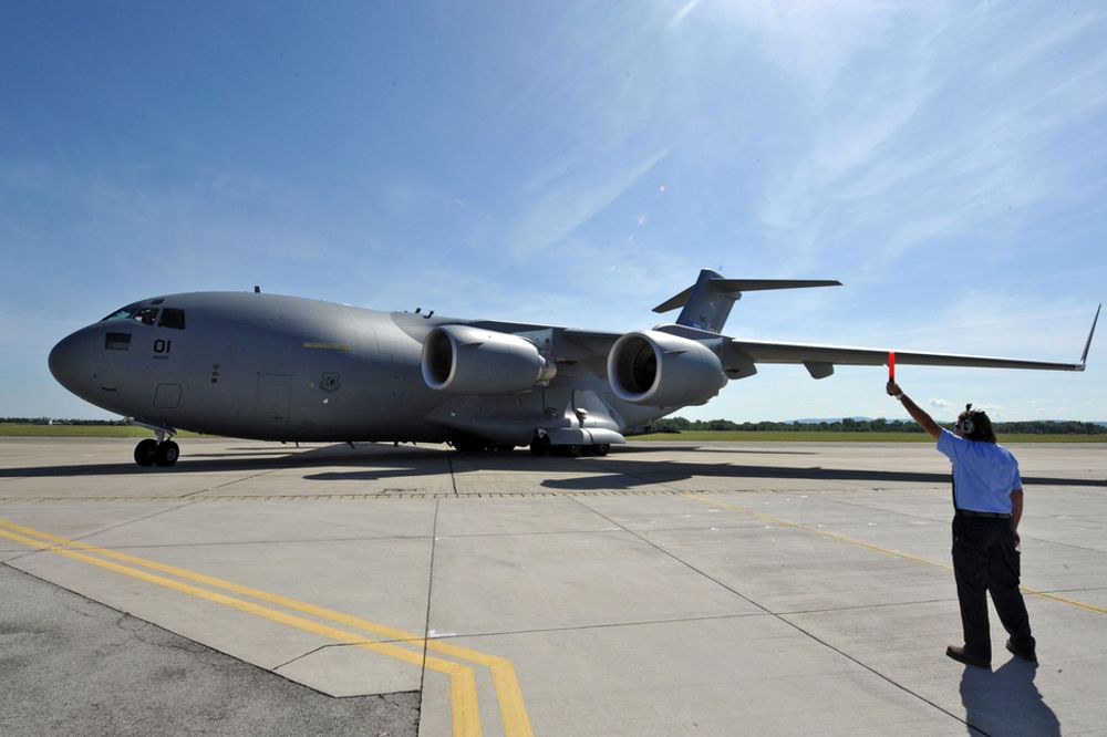 Den operative starten av HAW ble markert på Pápa-basen i Ungarn 27. juli. I løpet av sensommeren skal de to siste C-17-flyene også leveres fra Boeing.