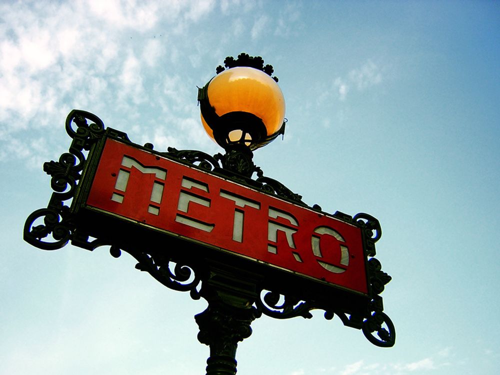 PLANER: Den parisiske metroen skal bygges kraftig ut.