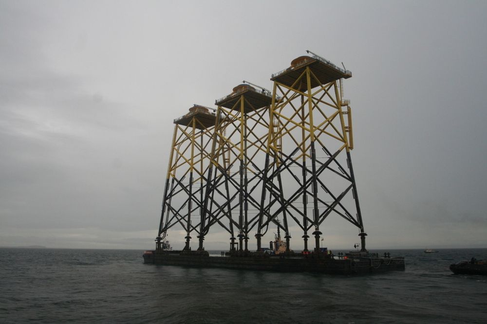 OWEC Tower-fundament til prosjektet alpha ventus, Tysklands første offshore vindmøllepark. Fundamentene ble installert september 2009.