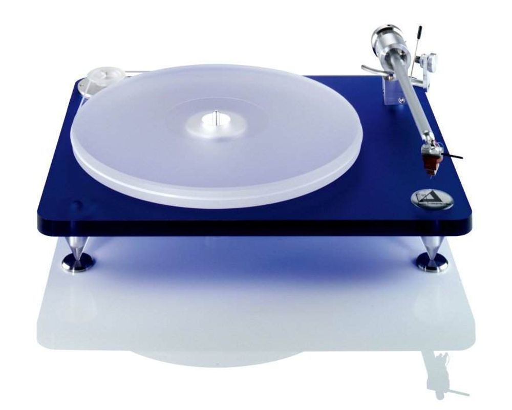 BLÅ: Clearaudio leverer nesten bare platespillere i vinyl. Dette er modellen Bluemotion.