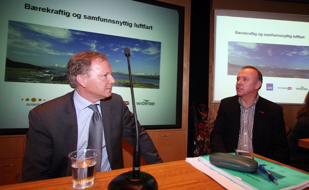 Administrerende direktør Ola Strand i SAS Norge (t.v) og driftsdirektør Asgeir Nyseth i Norwegian er uenige om når vi kan vente nye og mer klimavennlige fly fra Airbus og Boeing.