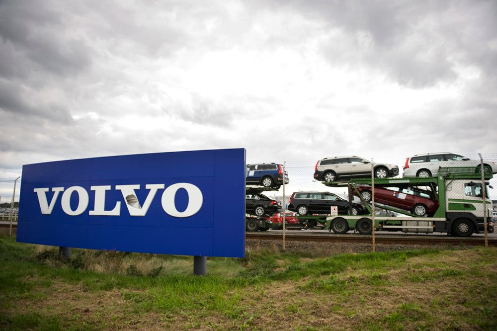 Volvo Personvagnar varslet onsdag at salgssvikt og inntektstap gjør at den tradisjonsrike svenske bilprodusenten må kvitte seg med ytterligere 3.000 ansatte i Sverige.