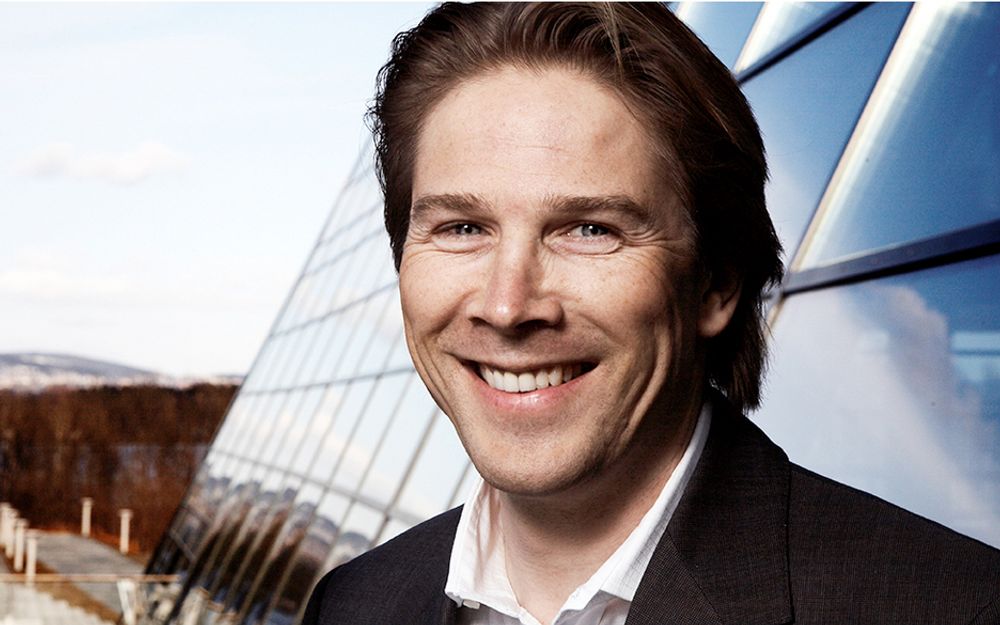 Produktdirektør Rolf Erik Spilling i Telenor Norge vil videreutvikle Telenors eksisterende TV-sendinger over 3G-nettet, men hvis det skal kringkastes mobil-TV, er det DVB-H som ligger selskapets hjerte nærmest.