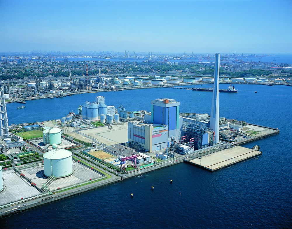 VERDENS RENESTE: Med under 0,1 g/kWh utslipp av NOx og CO2 er det nye Isogo-kraftverket i Yokohama, Japan, blant de reneste kullkraftverkene i verden.