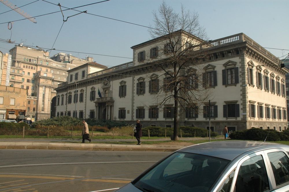 KONTROLL: I denne bygningen ligger  ett av Milano-politets kontrollrom for videoovervåking.
