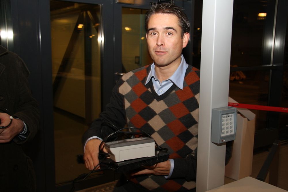 Prosjektleder Erlend Bang Abelsen, Genkey, biometri-innsjekking på Moss lufthavn Rygge.