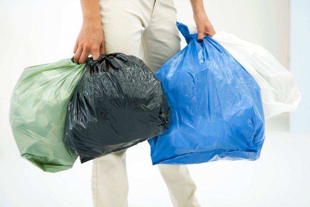 INNSATS: Sju britiske supermarkedkjeder klarte å halvere bruken av plastposer fra i fjor til i år.