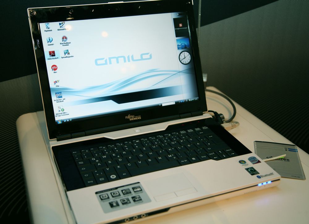 IFA: Fujitsu Siemens viste fram den hvite Amilo Notebook SI 3555 med 13,3 tommer skjerm.