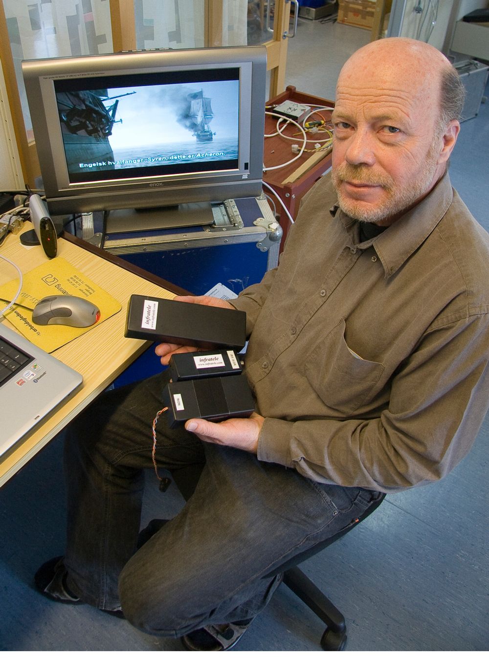 TIL SIKRINGSSKAPET:Geir Vavik vil inn i sikringsskapet ditt for å levere bredere og billigere bredbånd.